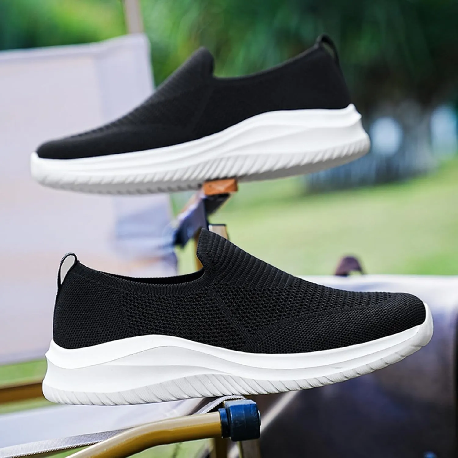 Fashion Lightweight Sneakers for Men Lightweight Sport Gym Jogging Walking Sneaker Elastic Fly Woven Mesh Shoes
