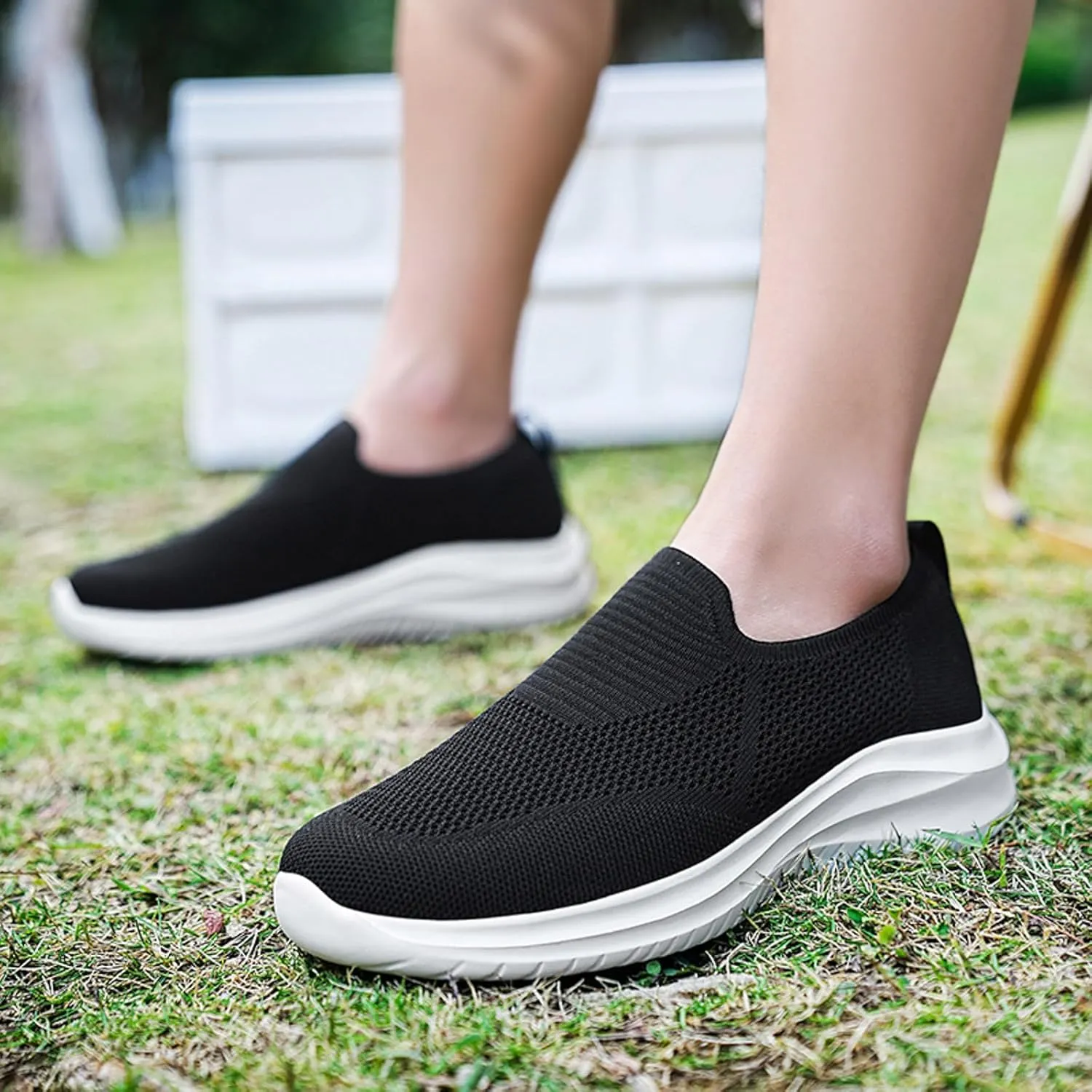 Fashion Lightweight Sneakers for Men Lightweight Sport Gym Jogging Walking Sneaker Elastic Fly Woven Mesh Shoes