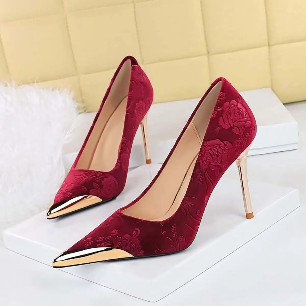 JOEupin Women Velvet Pointed Toe Heels Elegant Stiletto Ladies Pumps Party Dress Heels Work Office Shoes