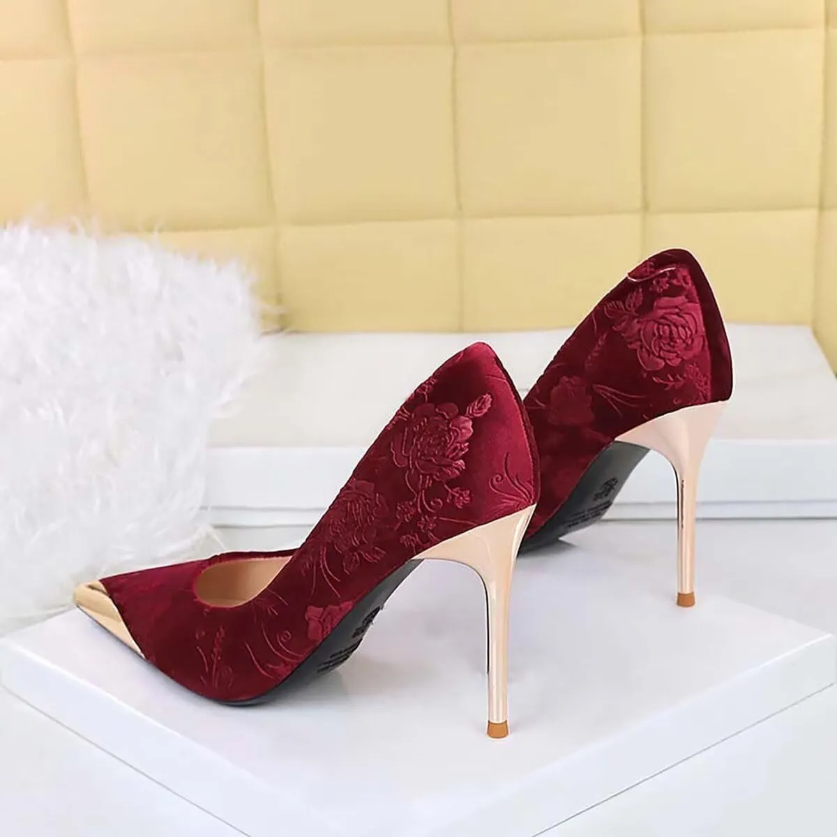 JOEupin Women Velvet Pointed Toe Heels Elegant Stiletto Ladies Pumps Party Dress Heels Work Office Shoes