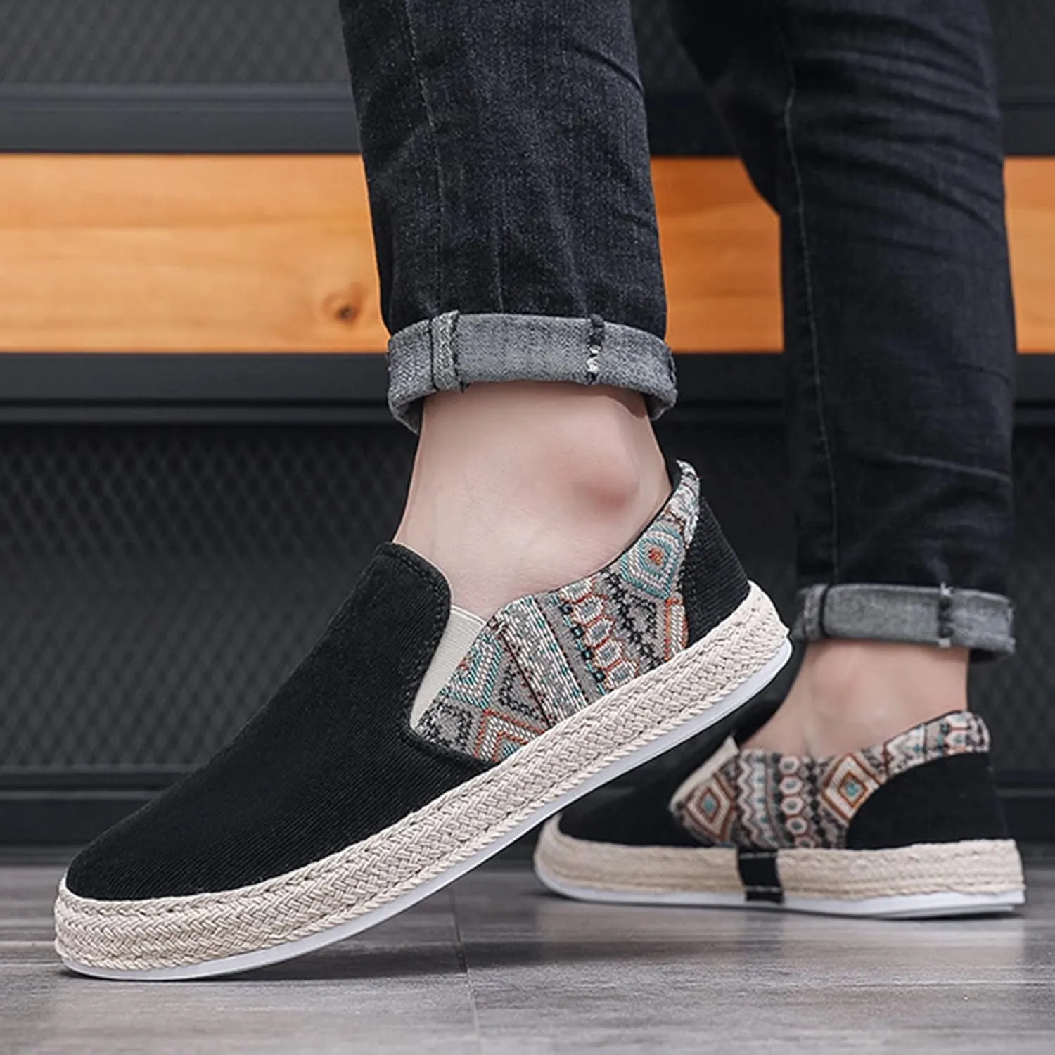 Men's Lightweight Non Slip Barefoot Shoes Comfortable Breathable Lightweight Tennis Shoe Casual Labor Work Shoes