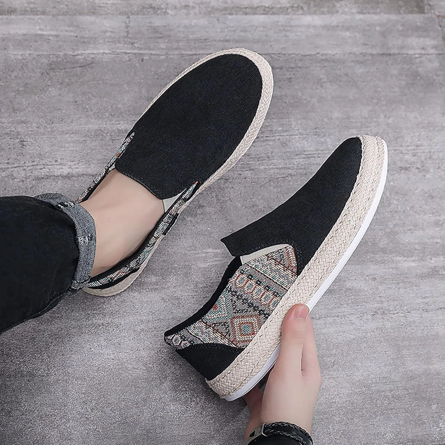 Men's Lightweight Non Slip Barefoot Shoes Comfortable Breathable Lightweight Tennis Shoe Casual Labor Work Shoes