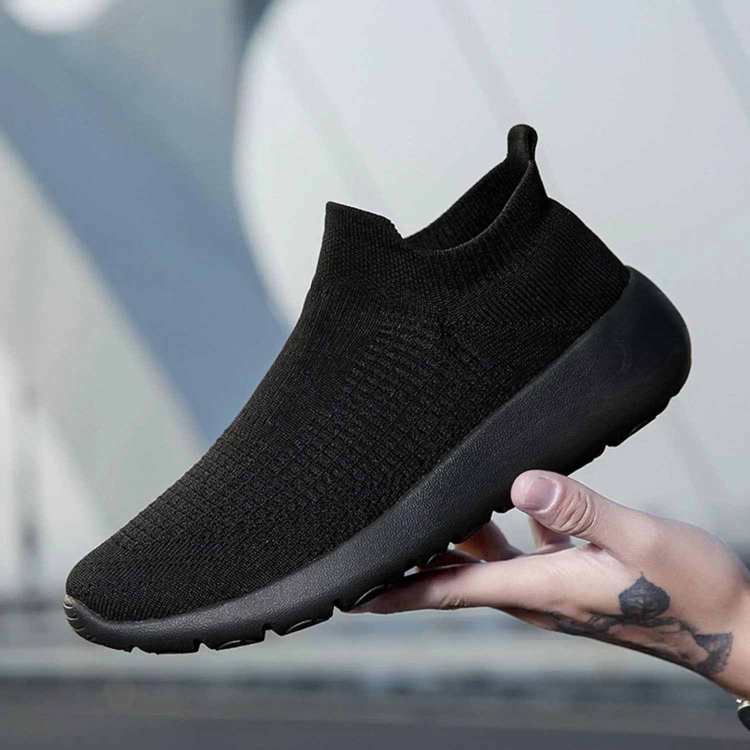 Men's Lightweight Non Slip Barefoot Shoes Lightweight Breathable Slip On Running Shoe Comfortable Stretch Shoes