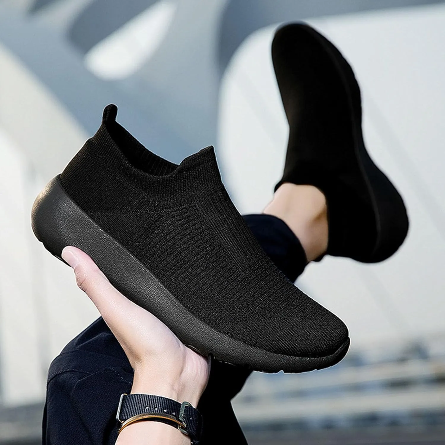 Men's Lightweight Non Slip Barefoot Shoes Lightweight Breathable Slip On Running Shoe Comfortable Stretch Shoes