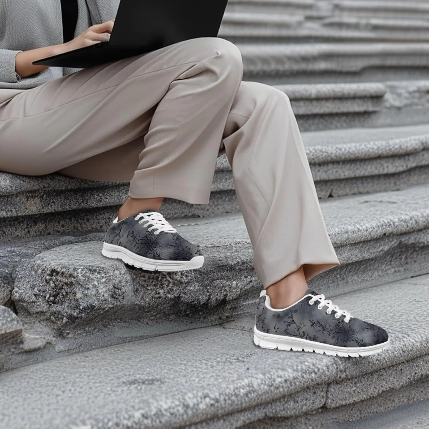 Men's Walking Shoes Lightweight Running Shoes Outdoor Fashion Sneaker