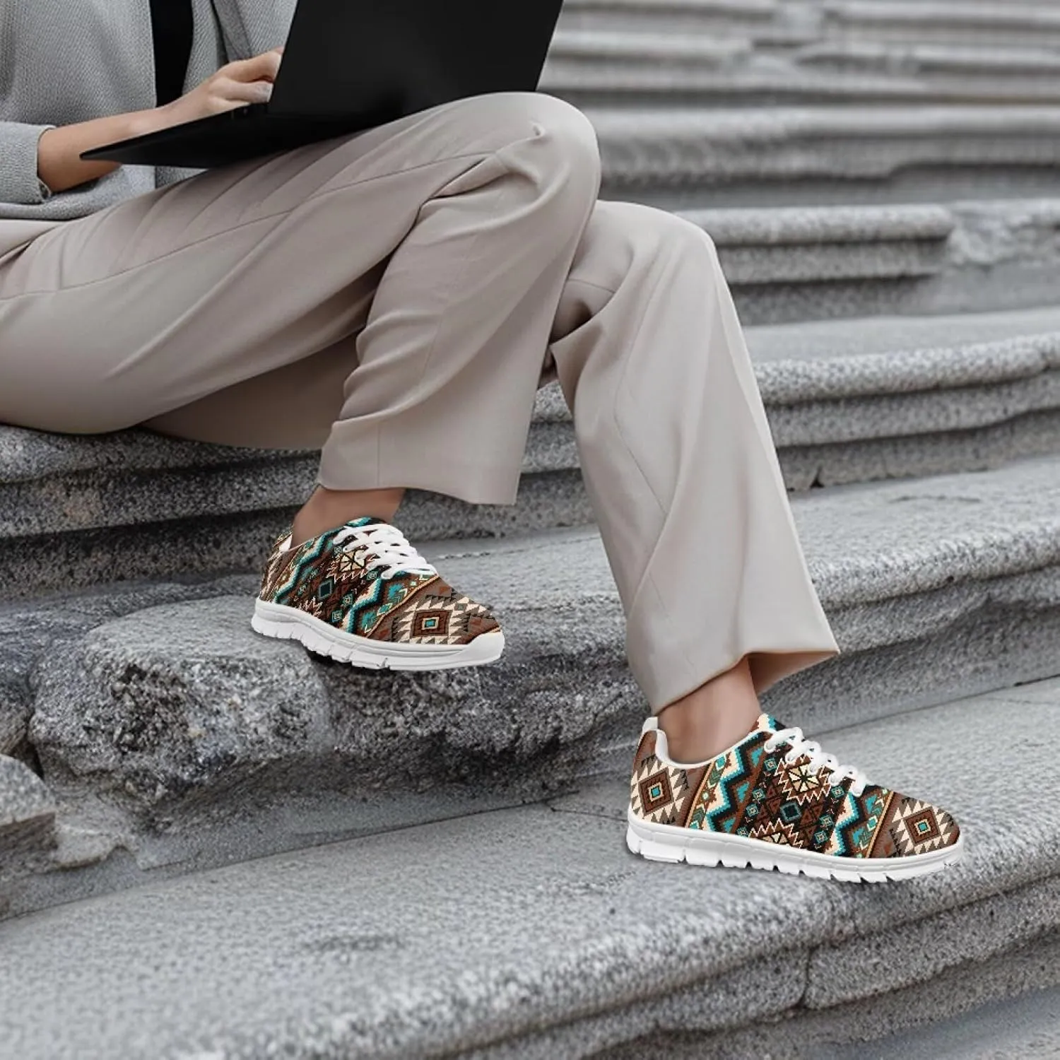 Men's Walking Shoes Lightweight Running Shoes Outdoor Fashion Sneaker