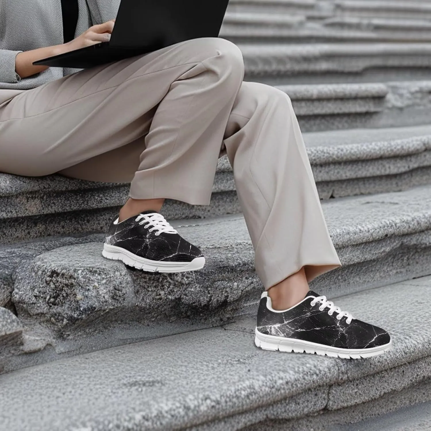 Men's Walking Shoes Lightweight Running Shoes Outdoor Fashion Sneaker