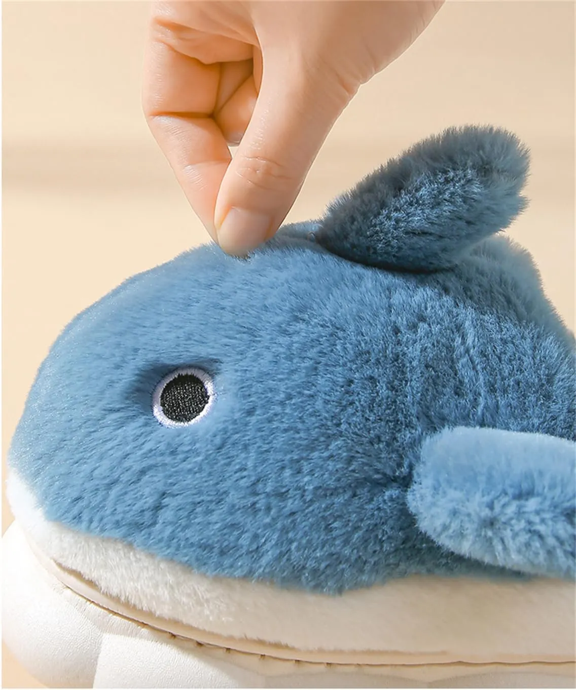 Plush Home Slippers for Men and Women, Cartoon Shark Animal Cotton Slippers, Winter Indoor Warm Soft and Comfortable Thick-soled Shoes