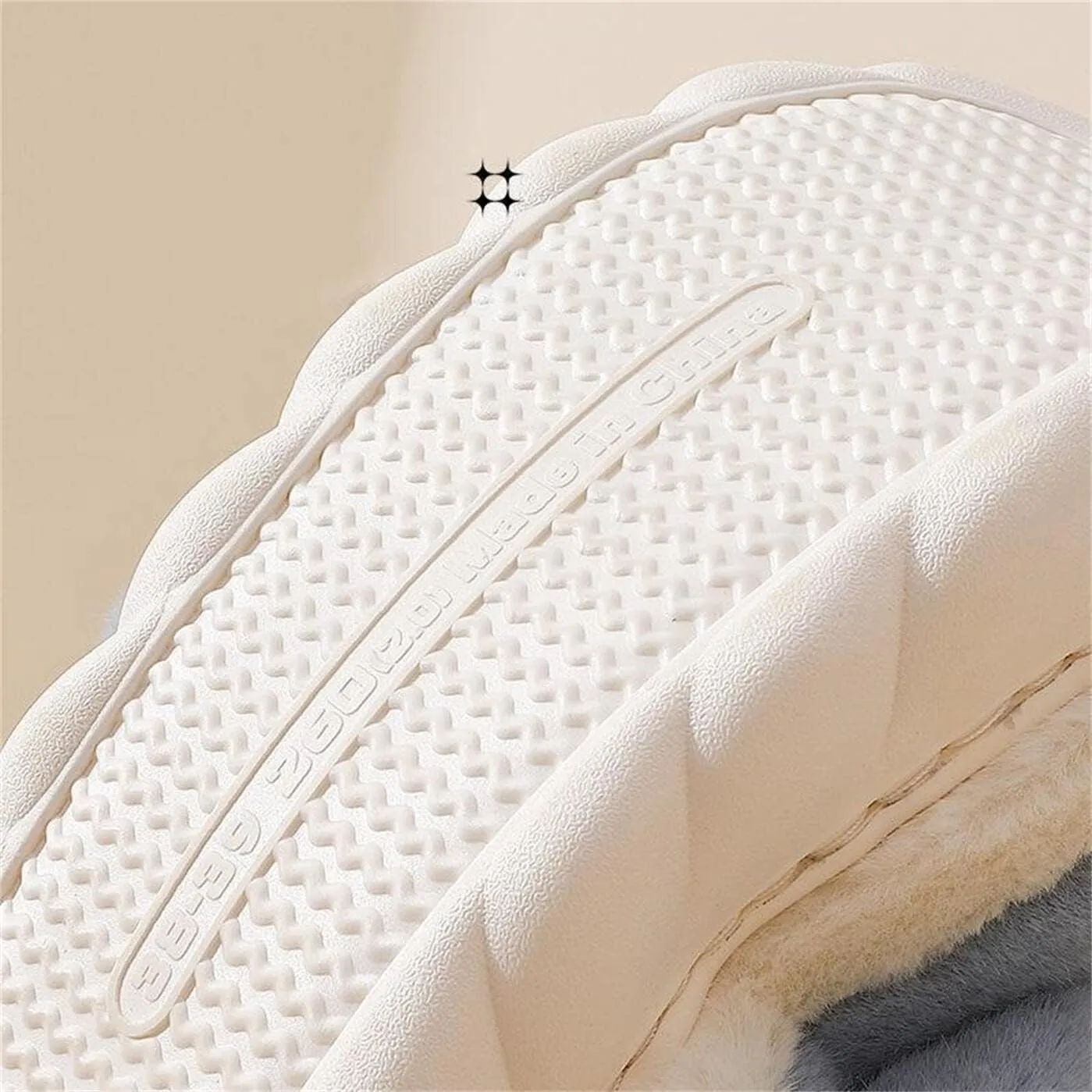 Plush Home Slippers for Men and Women, Cartoon Shark Animal Cotton Slippers, Winter Indoor Warm Soft and Comfortable Thick-soled Shoes