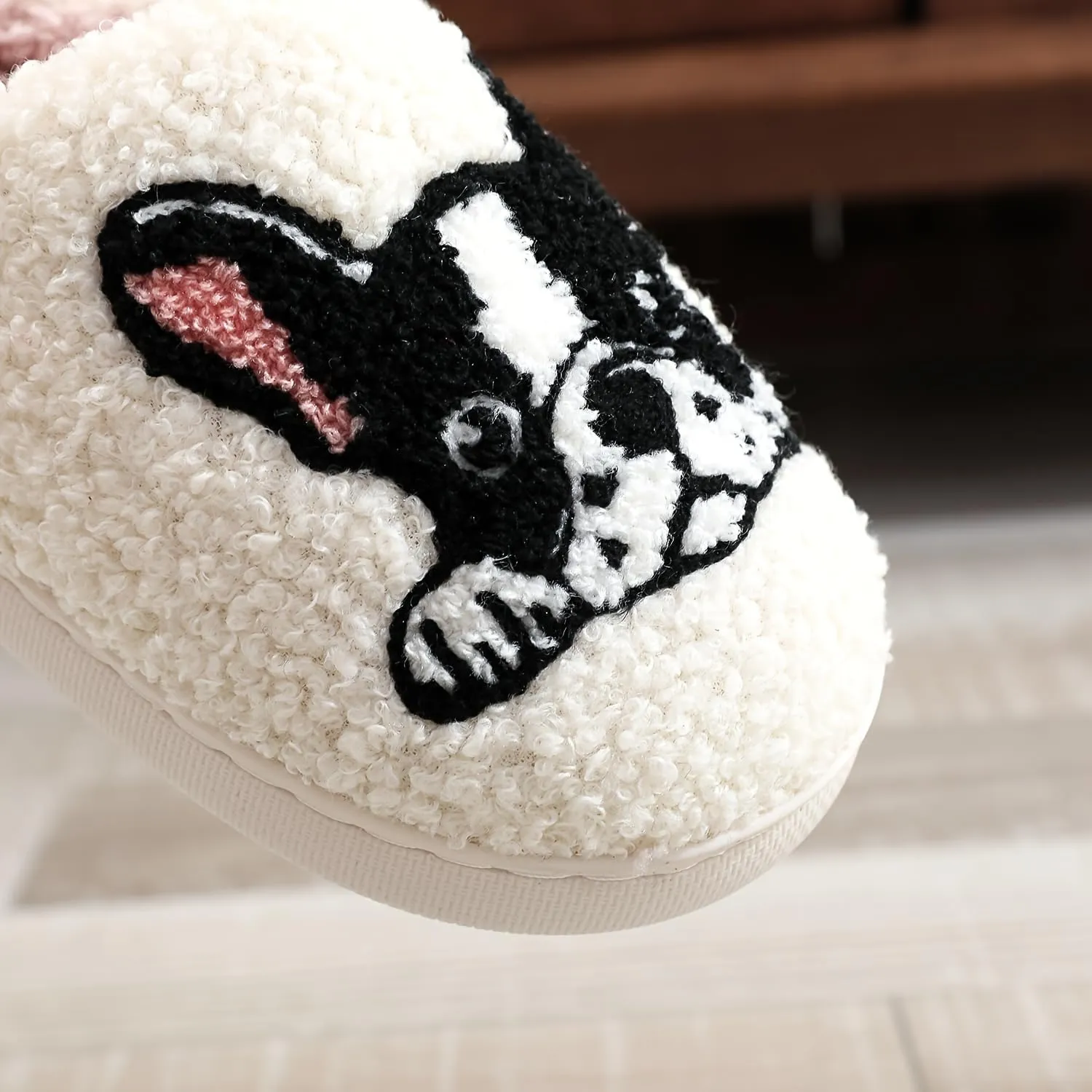 Slippers Winter Womens Mens Fluffy Plush Slippers Cute Cartoon House Slippers Cuddly Warm Shoes Indoor Outdoor Girls Women Slippers Fuzzy Memory Foam Retro Indoor Outdoor Home Couple Shoes