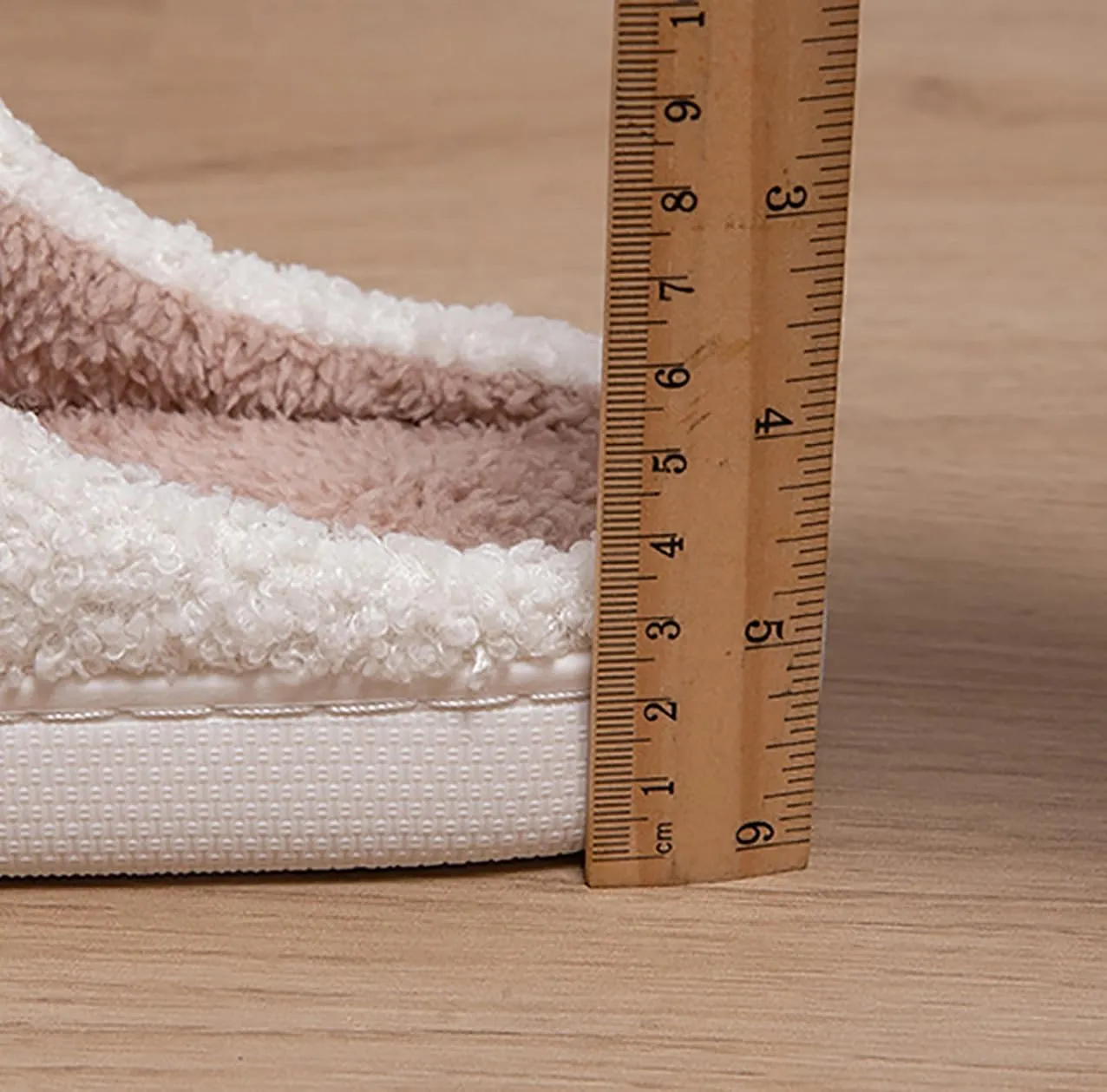 Slippers Winter Womens Mens Fluffy Plush Slippers Cute Cartoon House Slippers Cuddly Warm Shoes Indoor Outdoor Girls Women Slippers Fuzzy Memory Foam Retro Indoor Outdoor Home Couple Shoes