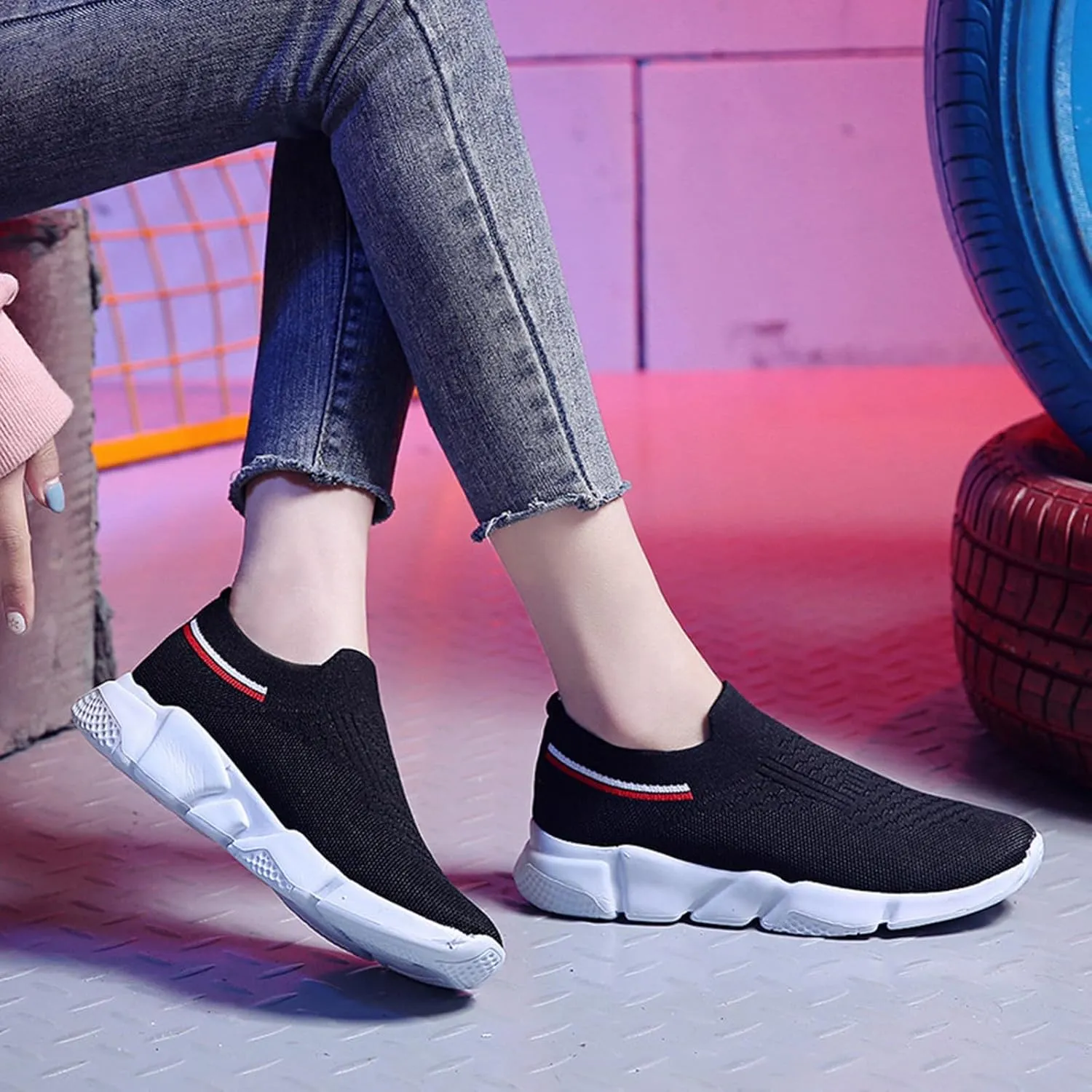 Walking Shoes Women Comfort Soft Memory Foam Sole Breathable Mesh Slip On Sneakers for Couple Casual Running Sneaker