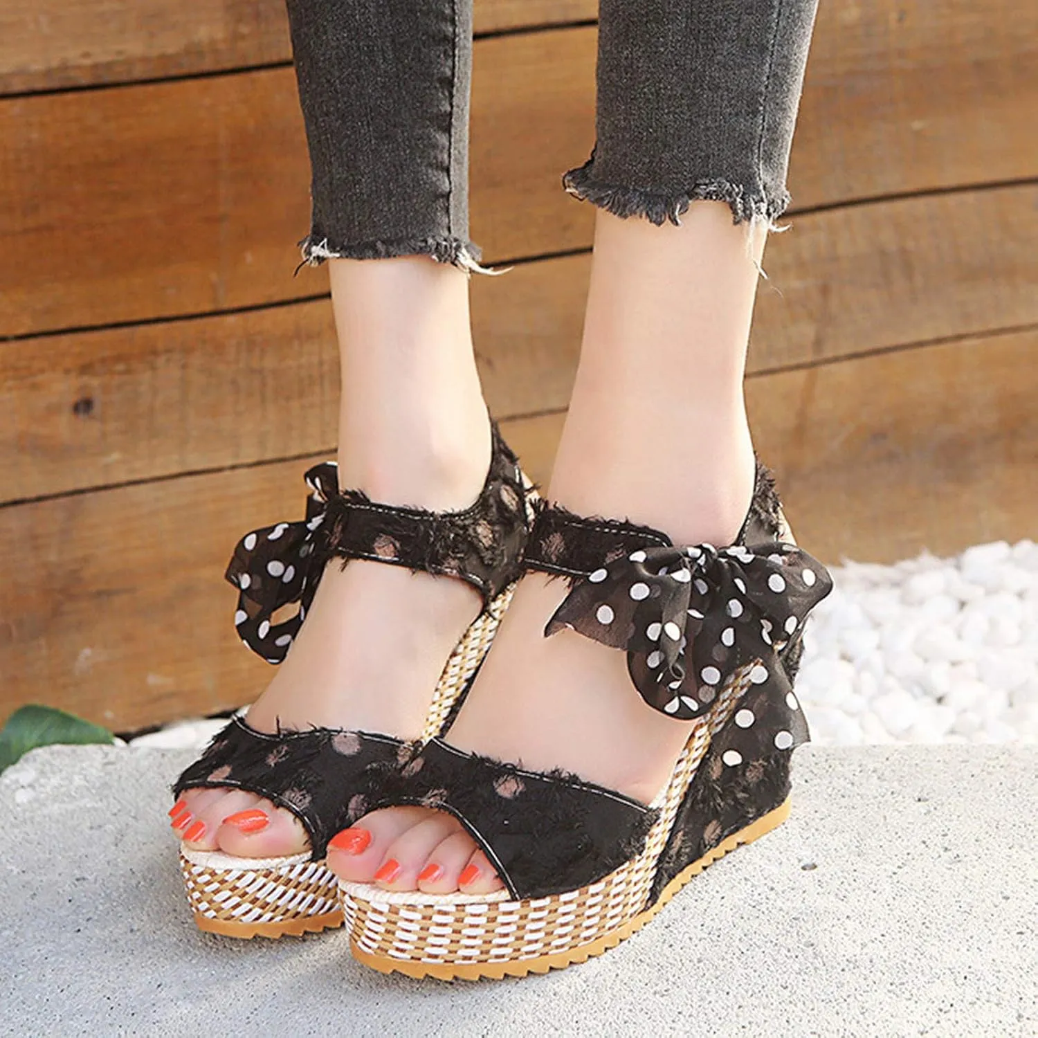 Wedge Sandals for Women Embroidered Floral Patterns On Strappy Platform Heels for Festive Summer Wear Orthopedic Sandal Beach Dressy Flip Flops for Wide Toe 2025 Spring