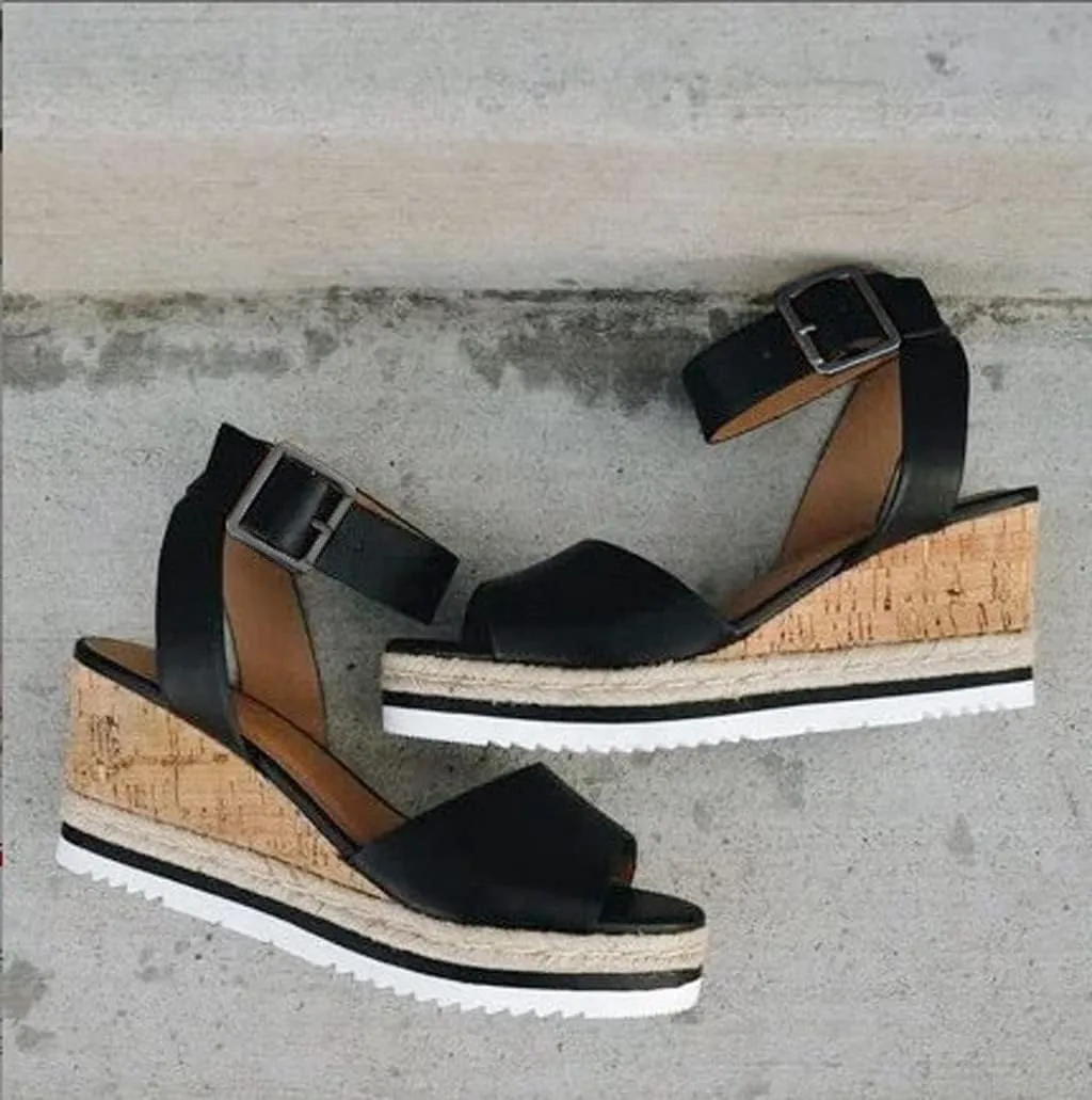Wedge Sandals for Women Slip On Hollow Cutout Boho Gladiator Strappy High Heel Platform Sandals with Zipper Back and Open Toe Orthopedic Sandal Beach Dressy Flip Flops for Wide Toe 2025 Spring