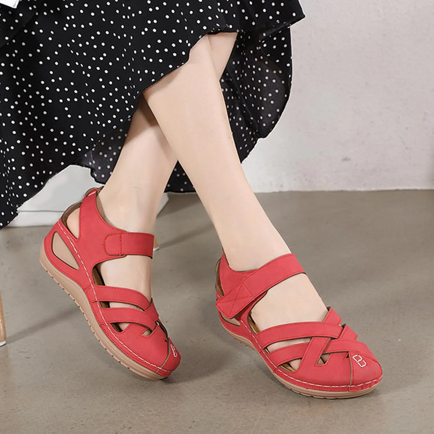 Womens Leather Cutout Shoes Cute Slip On Comfort Walking Flats Closed Toe Boat Shoes Comfortable Breathable Outdoor Walking Sandal
