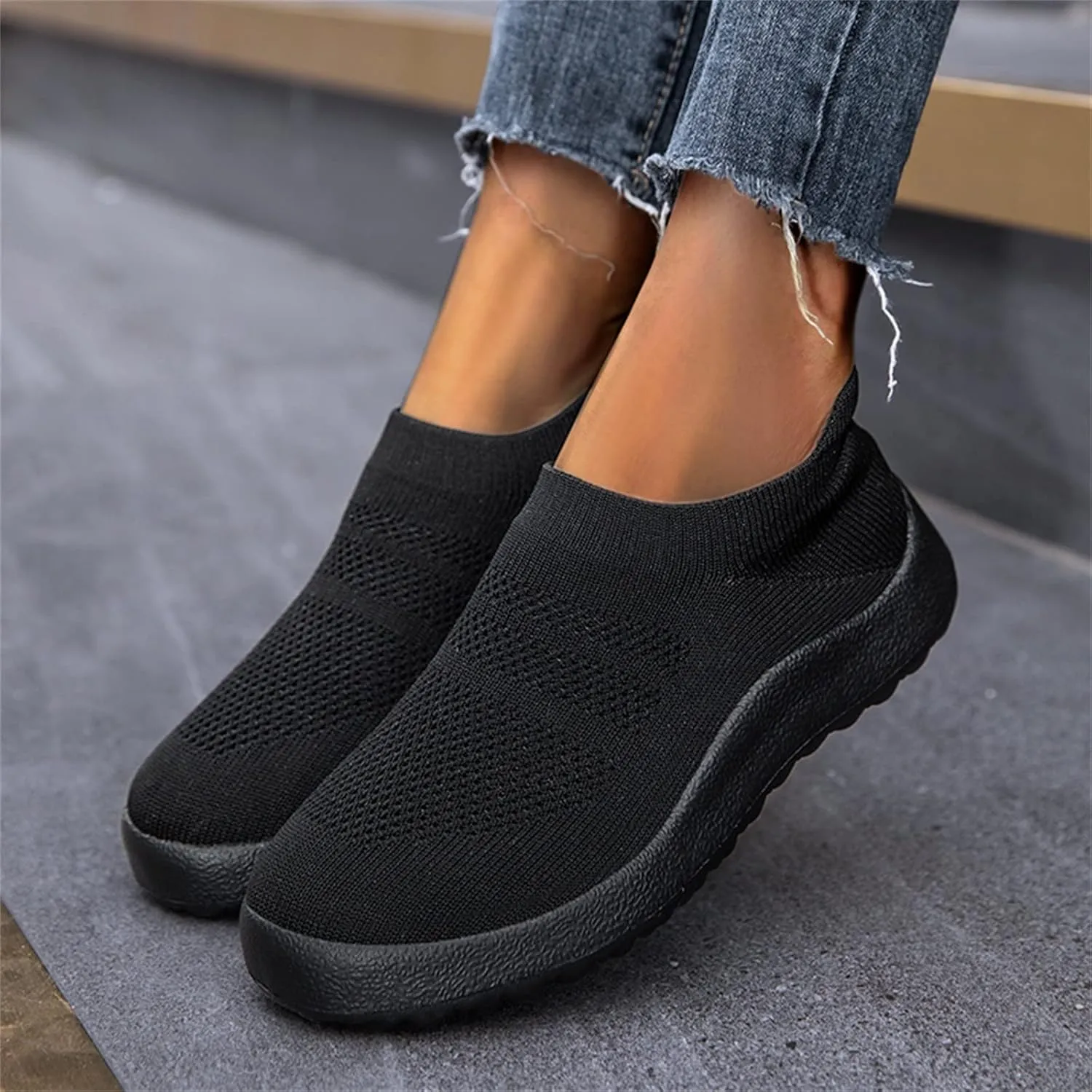 Women's Slip on Walking Shoes Tennis Lightweight Gym Walking Shoes Women Lightweight Slip On Shoes Casual Brown Sneakers Platform Tennis Shoe Cross Trainer Shoe