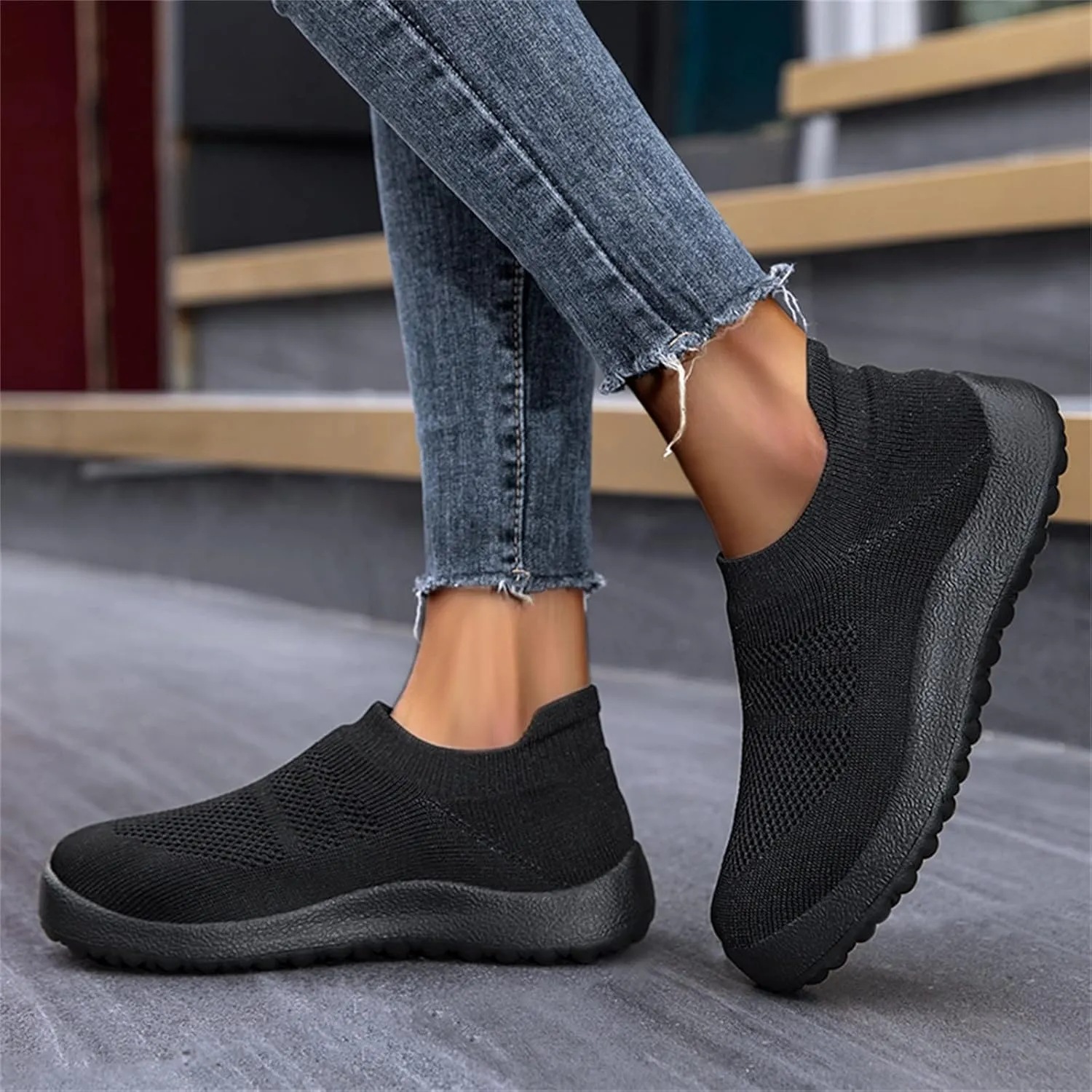Women's Slip on Walking Shoes Tennis Lightweight Gym Walking Shoes Women Lightweight Slip On Shoes Casual Brown Sneakers Platform Tennis Shoe Cross Trainer Shoe